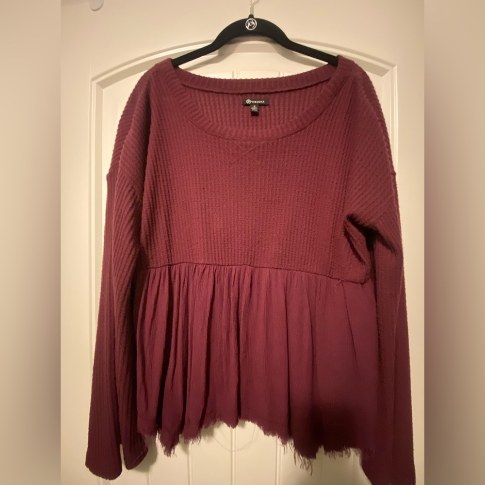 Women’s waffle burgundy, size small flowing top